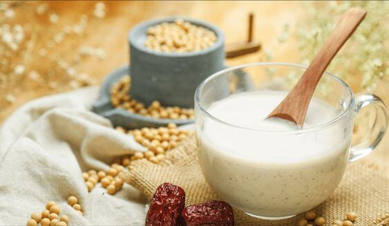 Các loại đậu như đậu xanh, đậu đen, đậu nành đều chứa nhiều protein phong phú