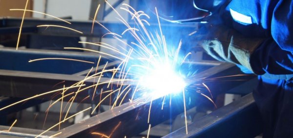 Ưu điểm của thợ hàn sắt tại nhà