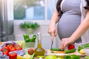 [Mách bạn] Bà bầu bị cao huyết áp nên ăn gì?