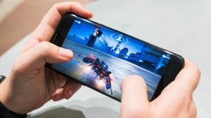 Cách chọn mua điện thoại chơi game Android xịn