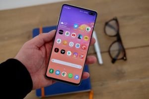 Samsung S10 Plus bị tắt nguồn mở không lên, giải pháp là đây?