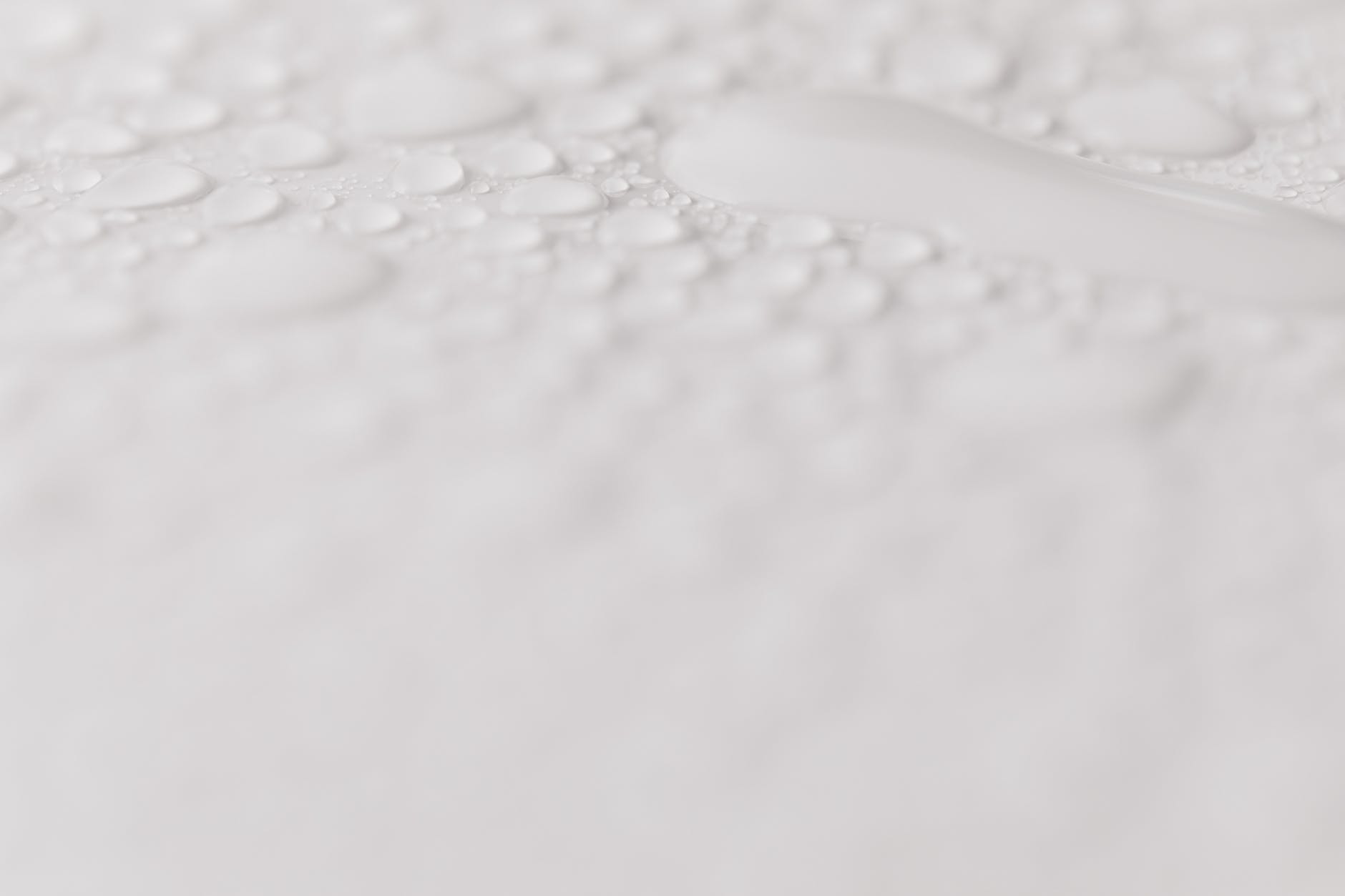 Những bức ảnh màu trắng tinh chất về giọt nước
