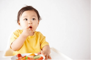 Mách mẹ lịch ăn dặm 2 bữa cho bé từ 6 tháng ngon & dễ làm