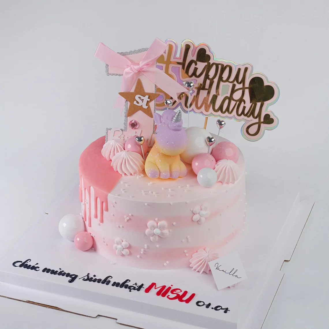Bánh kem tuổi ngọ màu hồng đáng yêu