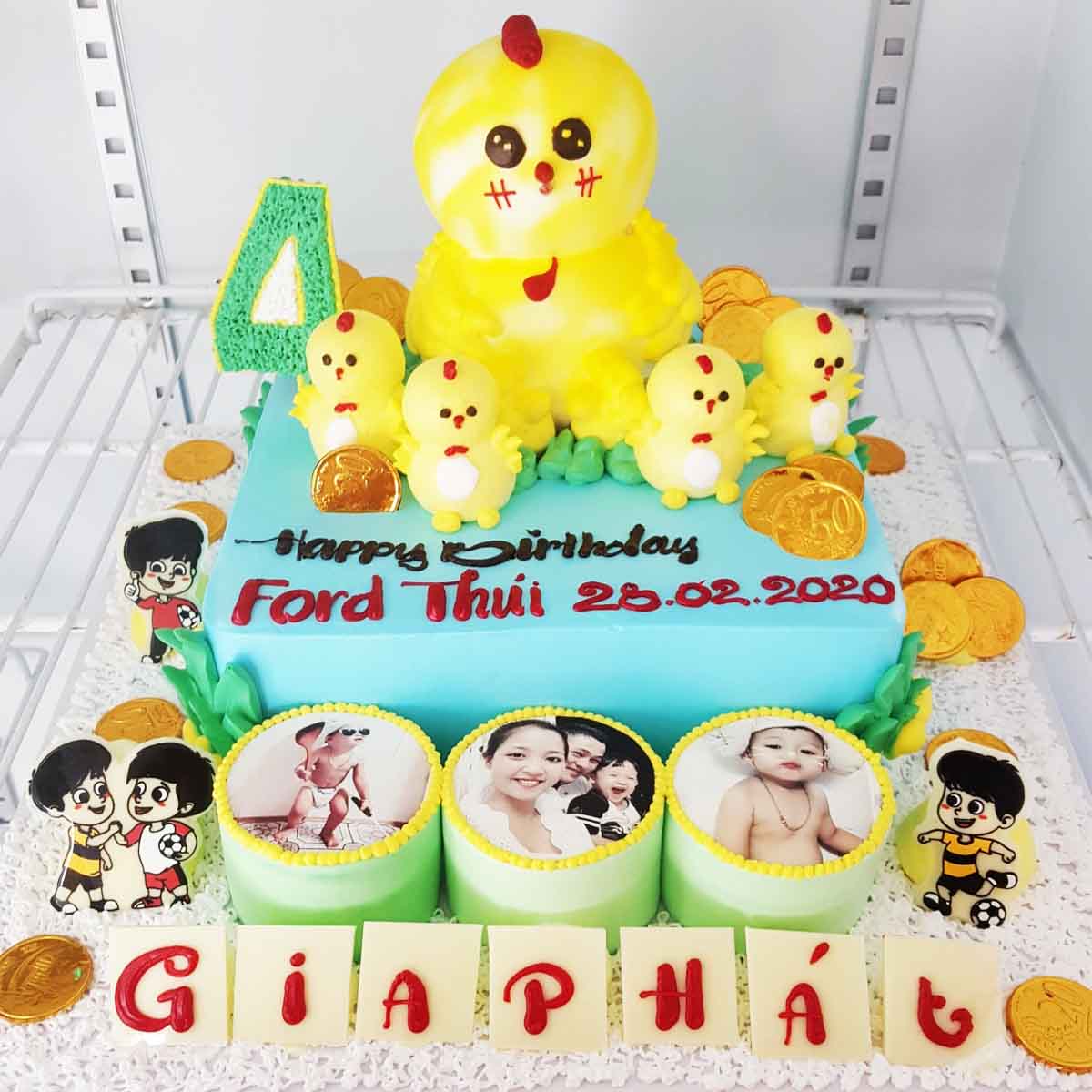 Bánh sinh nhật hình con gà cho bé trai