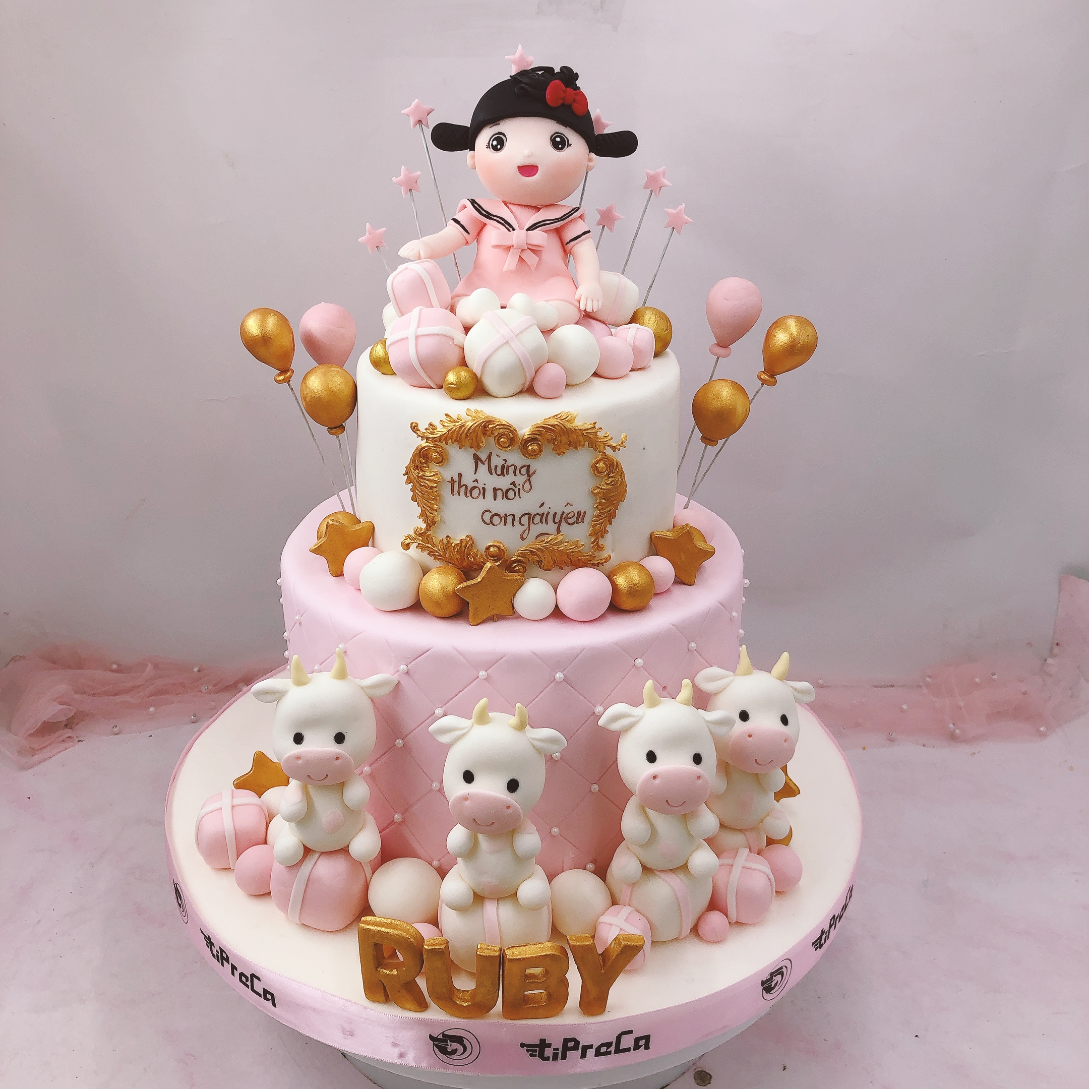 Mẫu bánh thôi nôi bé gái