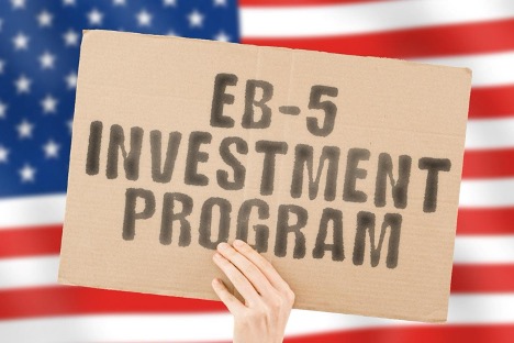 Đầu tư EB-5 – con đường an toàn để sở hữu Thẻ Xanh Mỹ hợp pháp cho cả gia đình.