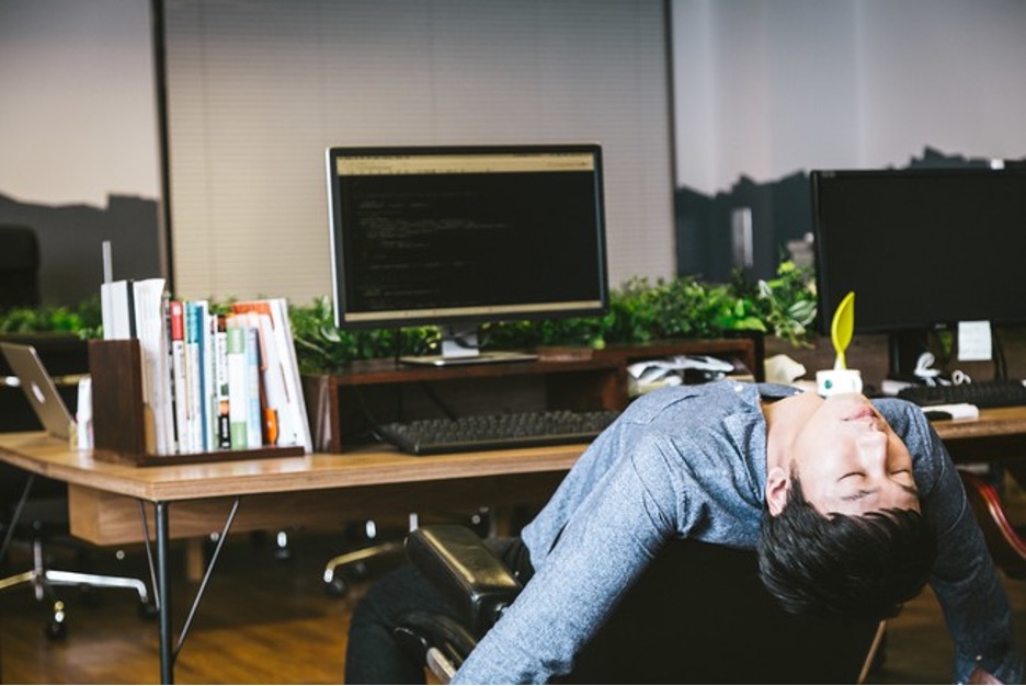 Các nghiên cứu về cân bằng giữa công việc và cuộc sống cho thấy nếu không có ranh giới rõ ràng, bạn dễ rơi vào tình trạng kiệt sức và giảm hiệu quả lâu dài.