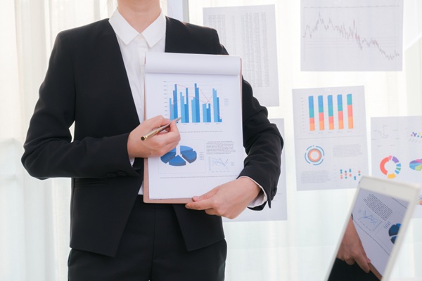 Khi nào cần thuê làm báo cáo tài chính năm?